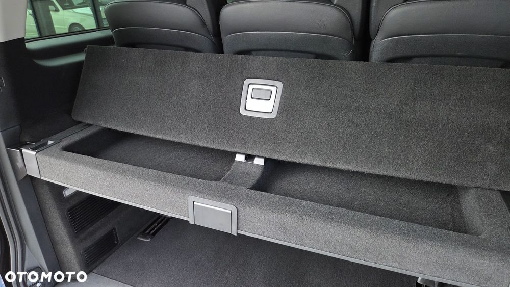 Mercedes-Benz Klasa V 250 d lang 9G-TRONIC Avantgarde - 16