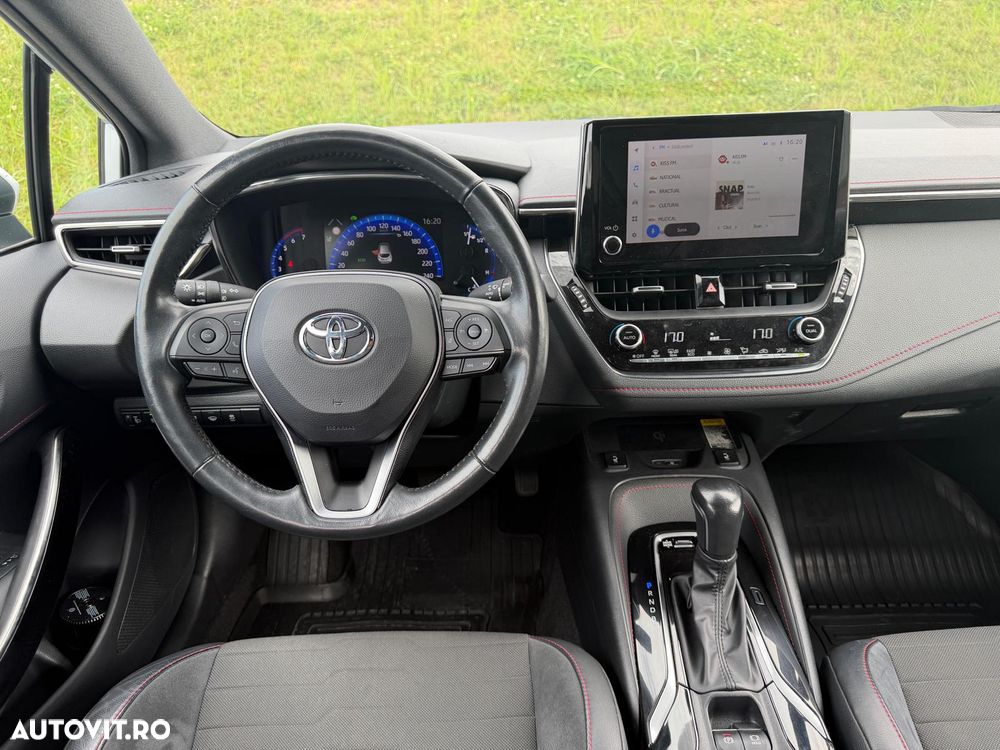 Toyota Corolla - 10