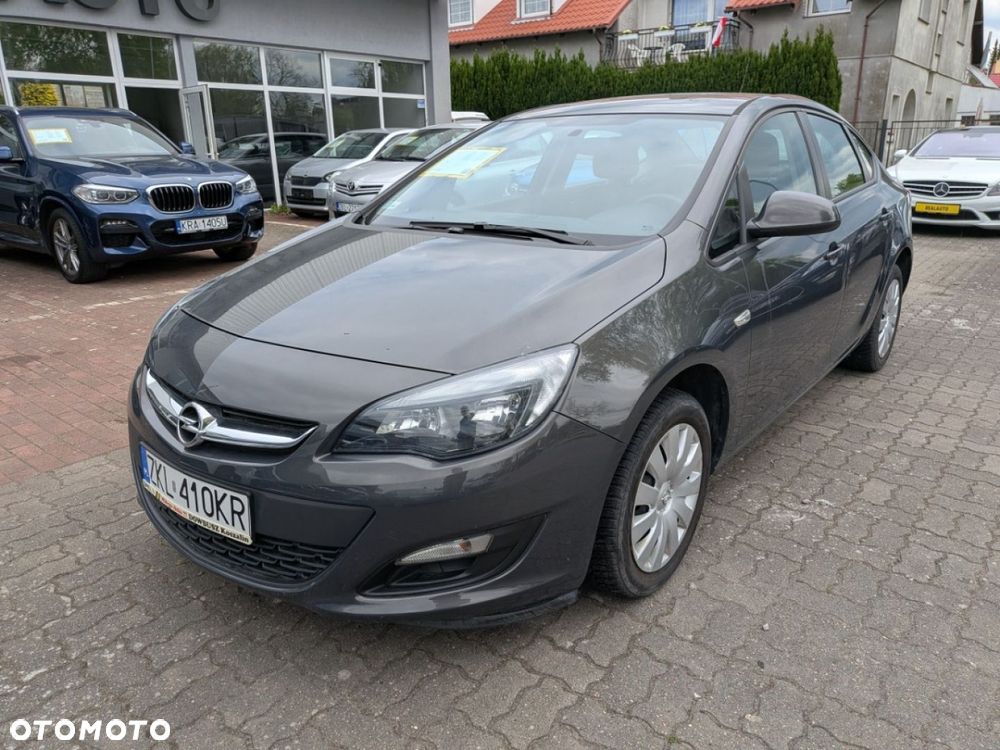 Opel Astra - 1