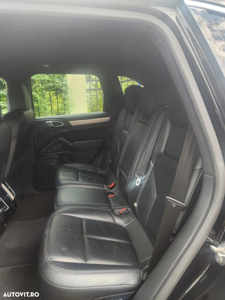 Porsche Cayenne - 19