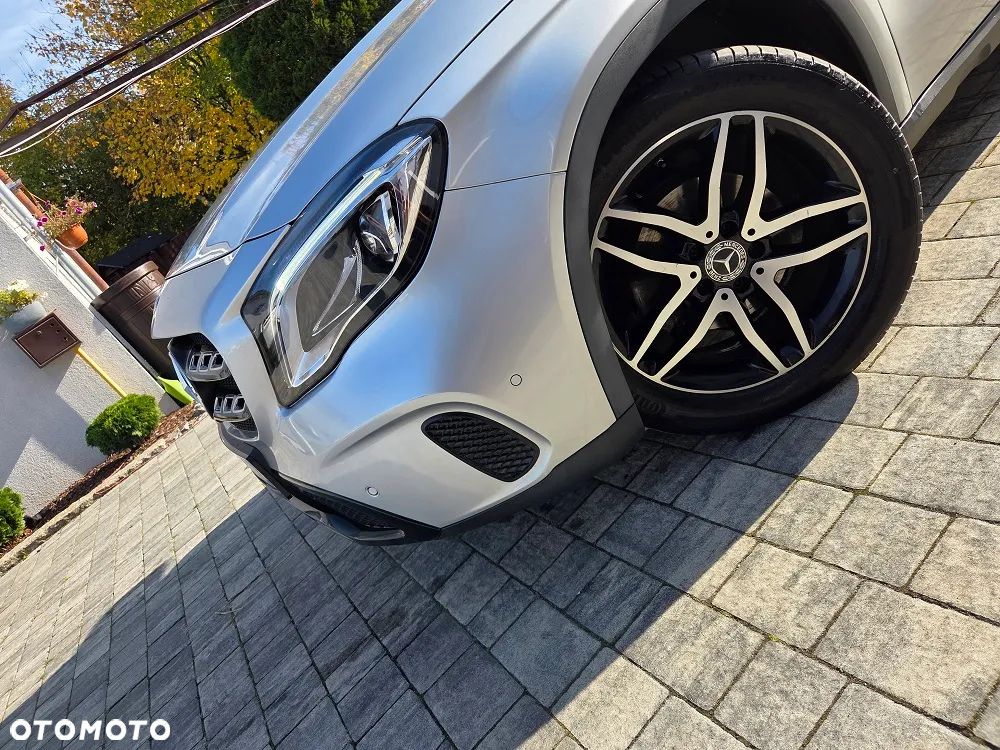 Mercedes-Benz GLA - 29