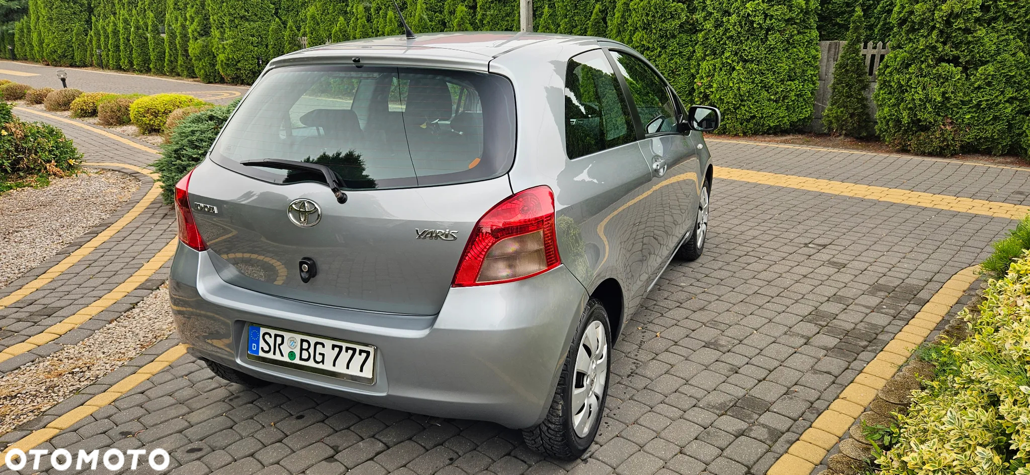 Toyota Yaris 1.3 Sol - 4