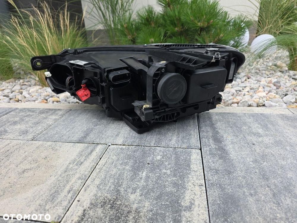 VW PASSAT B8 3G1 Lampa prawa przód Full Led Dynamic 3G1941082C Chrom - 9