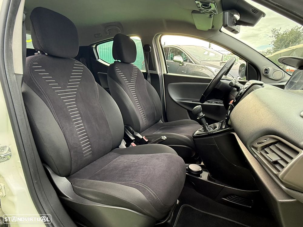 Lancia Ypsilon 1.2 S&S Platinum - 19