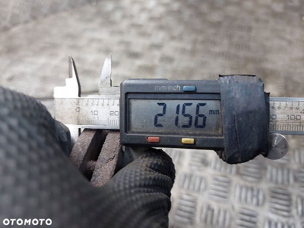 TARCZE HAMULCOWE PRZÓD + KLOCKI + ZACISKI VOLKSWAGEN GOLF V 1.9 TDI - 4