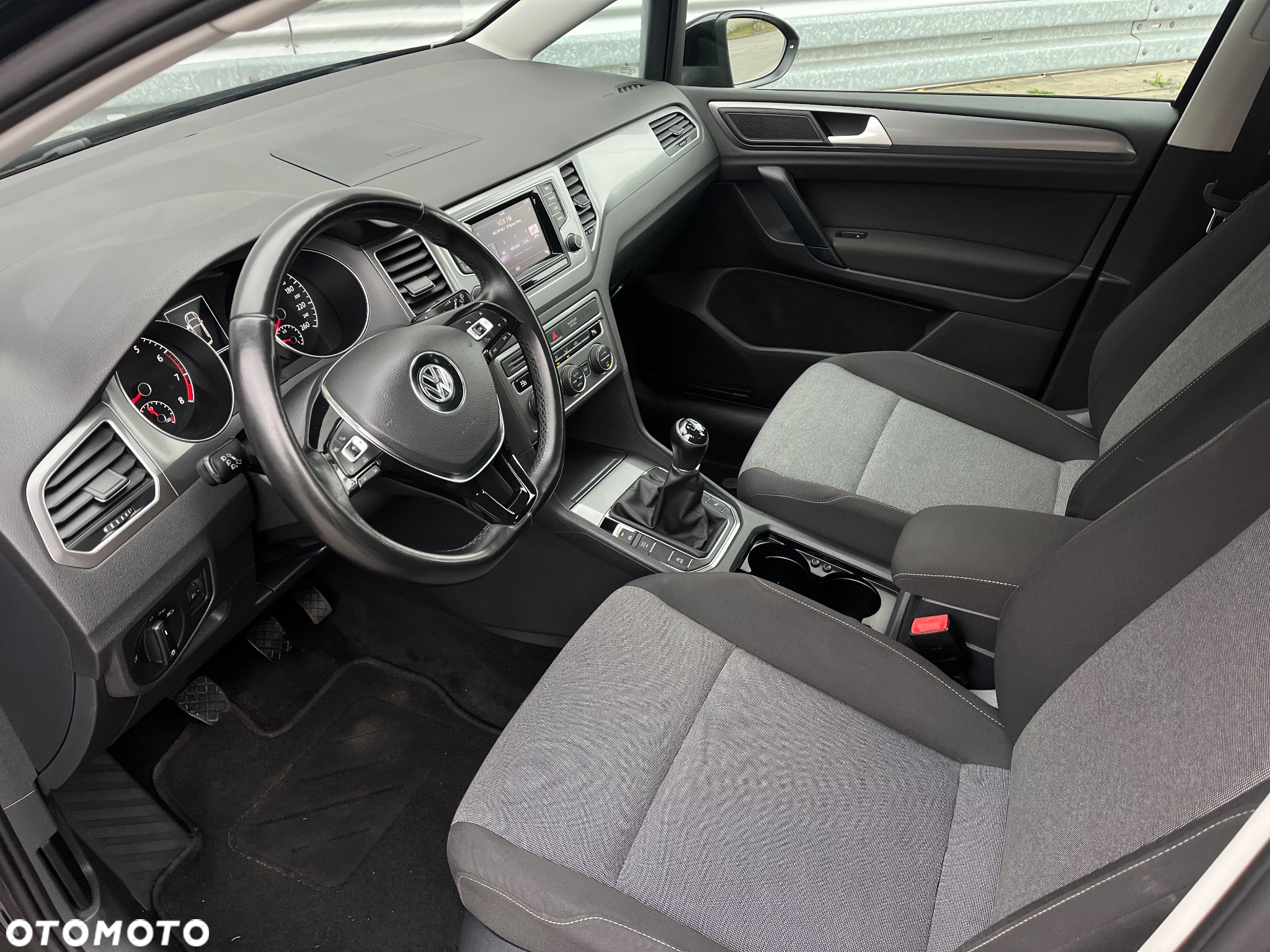Volkswagen Golf Sportsvan 1.2 TSI (BlueMotion Technology) Comfortline - 11