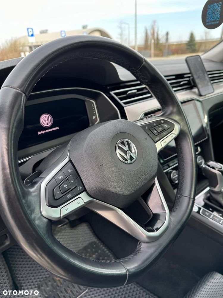 Volkswagen Passat - 3