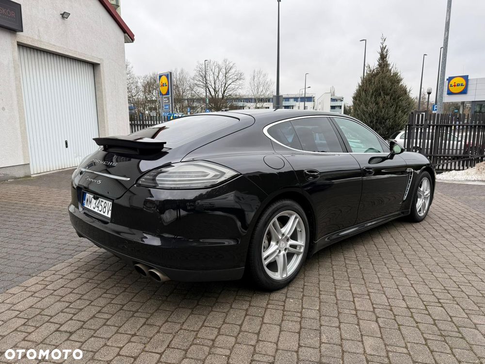 Porsche Panamera 4S PDK - 8