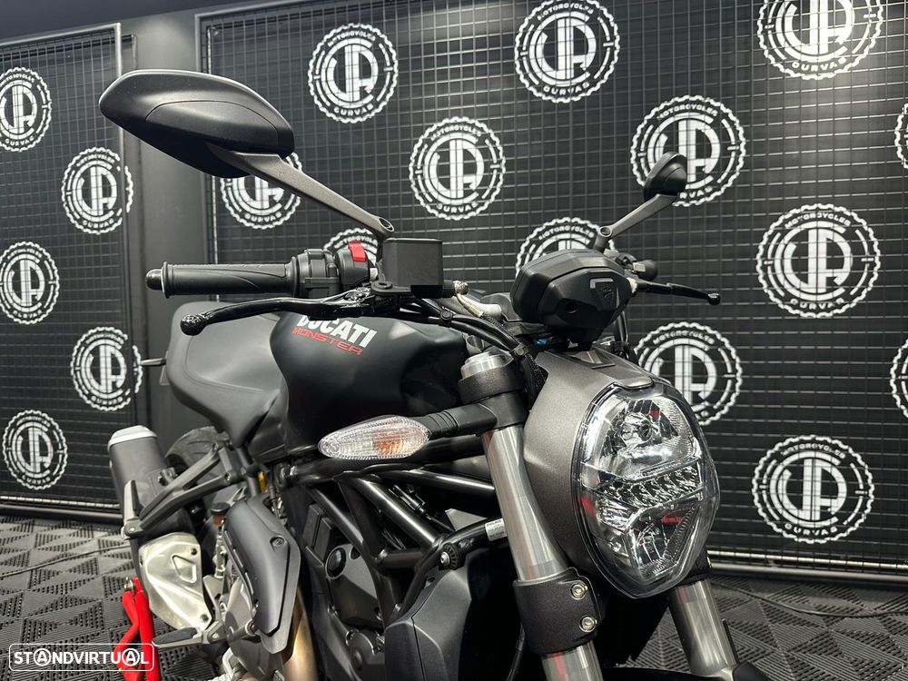 Ducati Monster 821 - 2