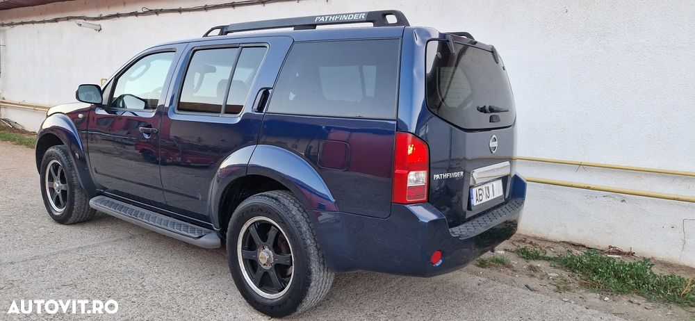 Nissan Pathfinder 2.5 dCi Aut. Premium - 2