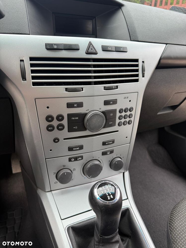 Opel Astra 1.6 Cosmo - 18