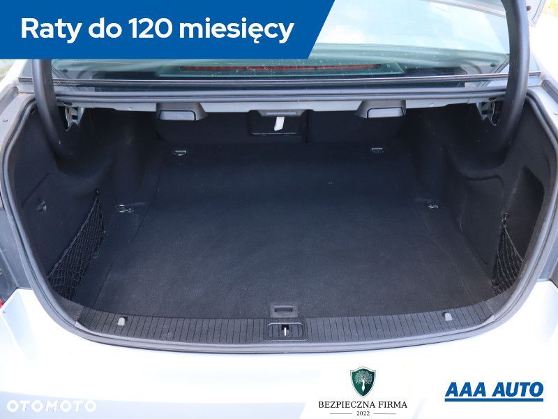 Mercedes-Benz Klasa E - 15