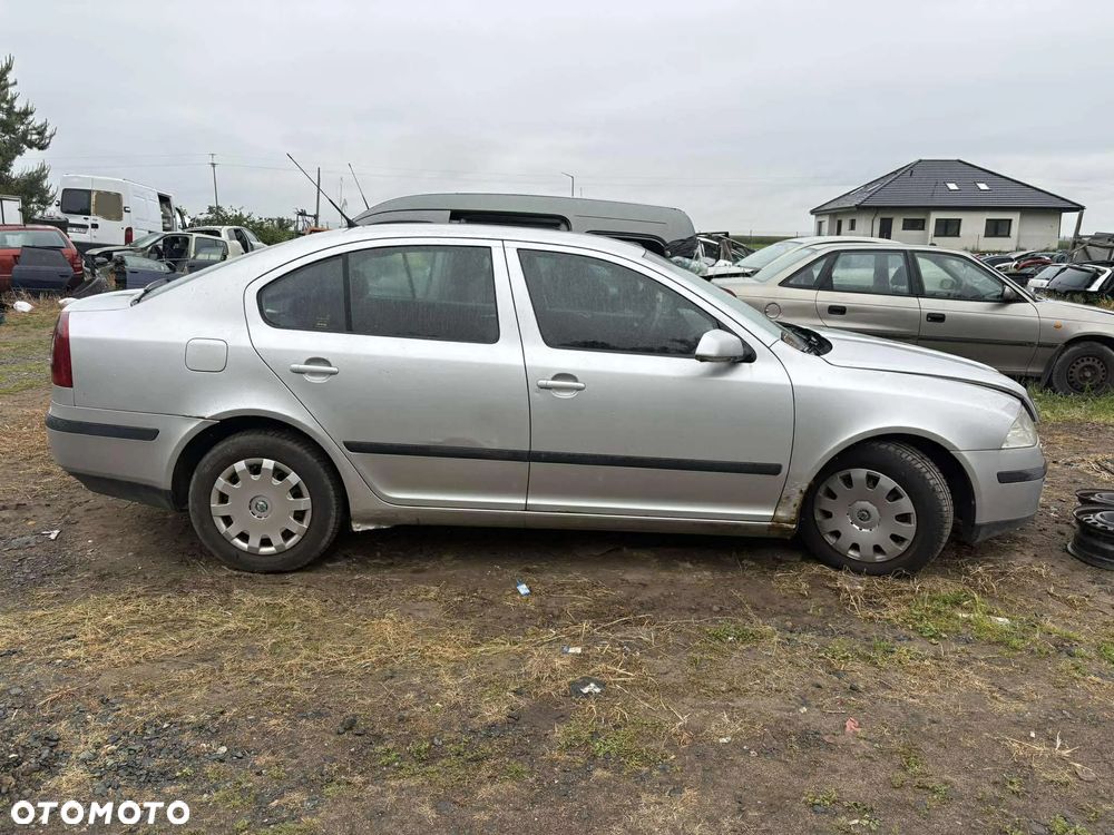 części do  Skoda Octavia II 5-drzwi 2.0 tdi maska klapa zderzak silnik skrzynia - 4