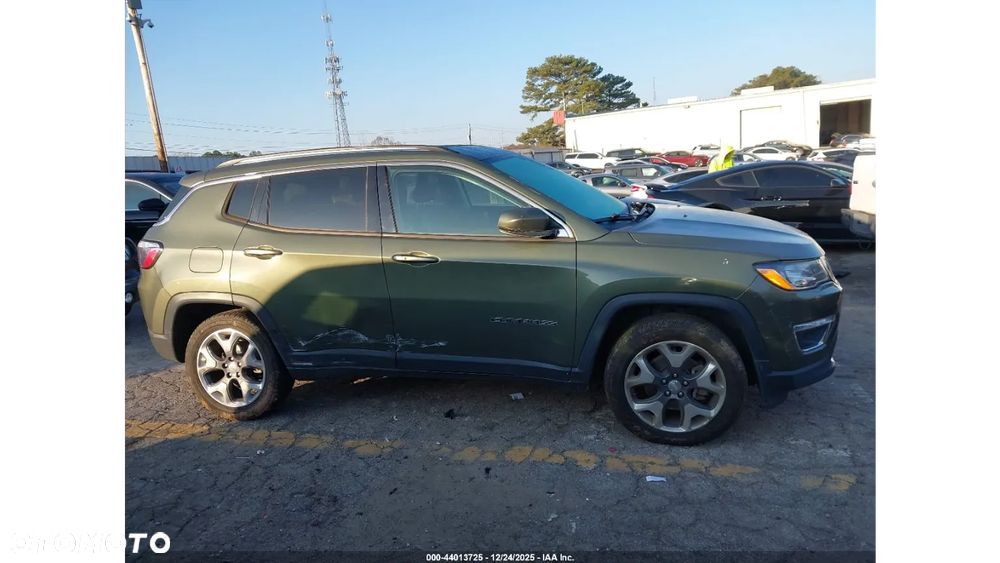 Jeep Compass - 4