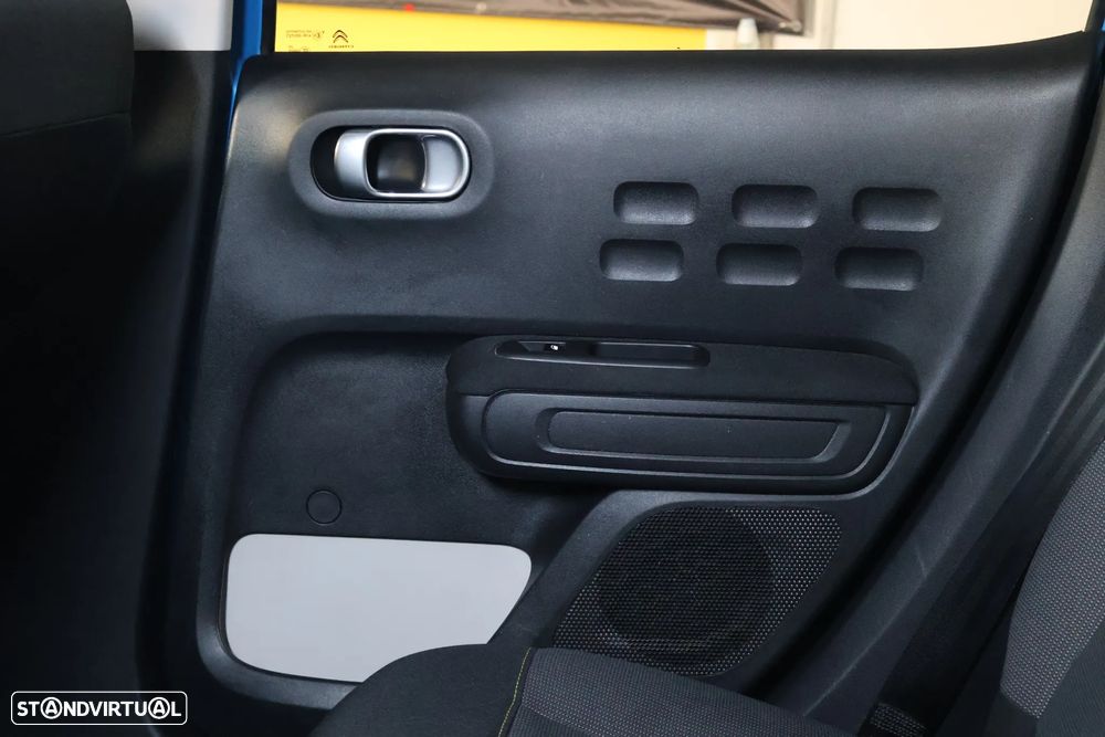 Citroën C3 1.2 PureTech Shine - 24
