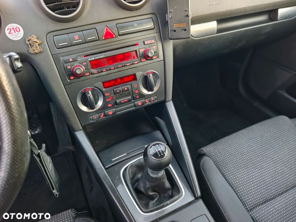 Audi A3 Sportback 2.0 TDI Attraction - 16