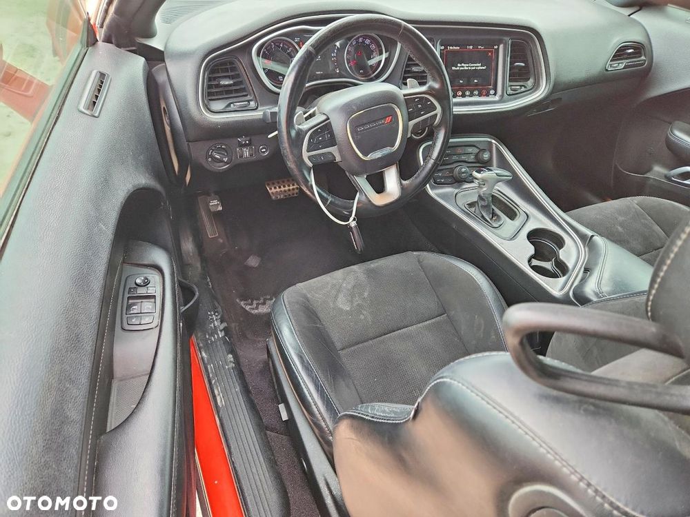 Dodge Challenger Automatik SXT Plus - 9