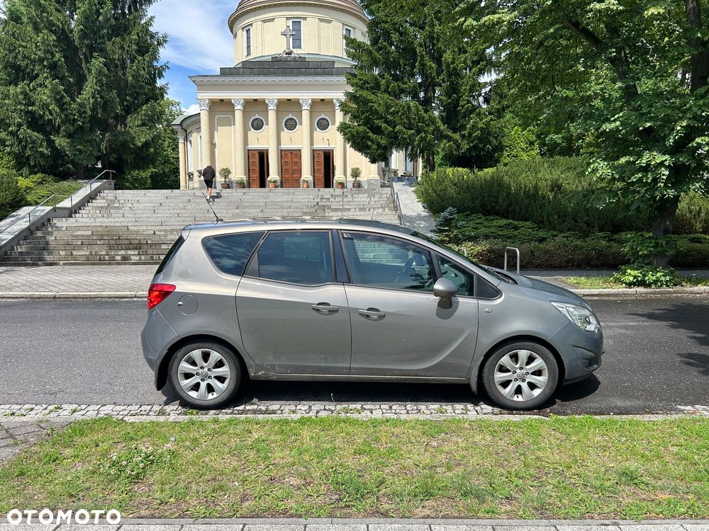 Opel Meriva - 8