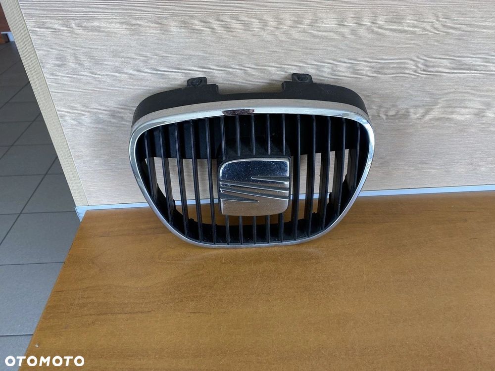 ATRAPA GRILL SEAT IBIZA III 02-06 6L0853654 - 1