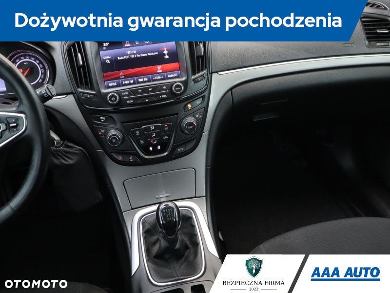 Opel Insignia - 10