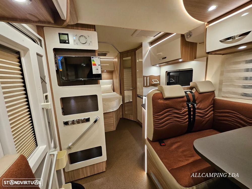 Burstner Delfin CAMA FRANCESA + BASCULANTE - 23