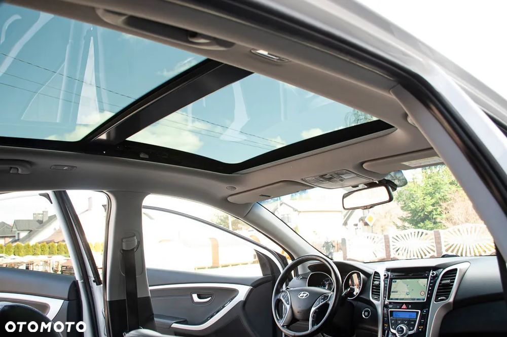 Hyundai i30 blue 1.6 CRDi Trend - 28