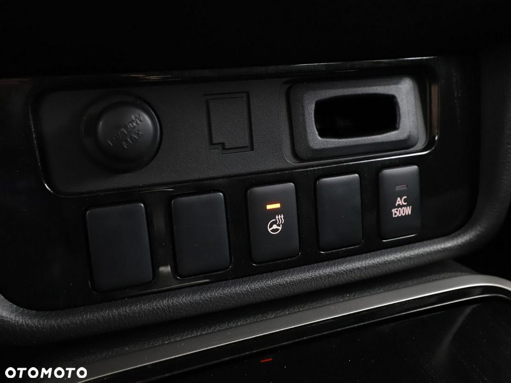 Mitsubishi Outlander Intense + - 28