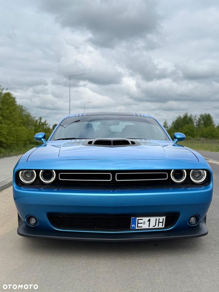 Dodge Challenger - 3