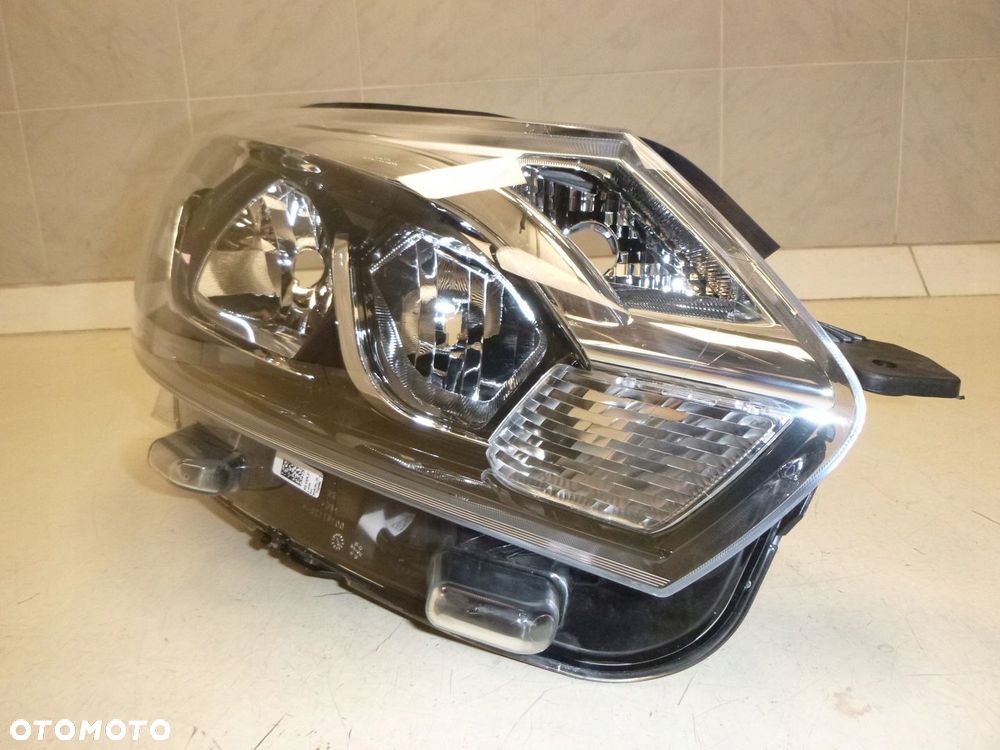 TOYOTA PROACE LAMPA PRZÓD PRAWA HALOGEN 10 PIN UK - 8