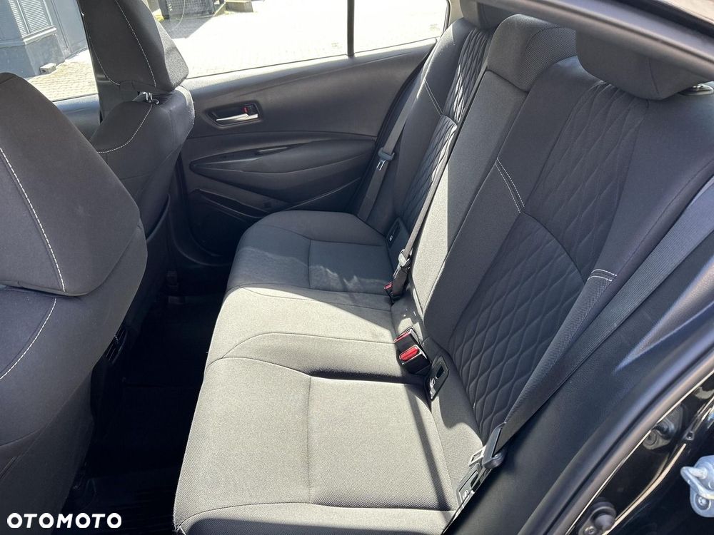 Toyota Corolla 1.8 Hybrid Comfort - 13