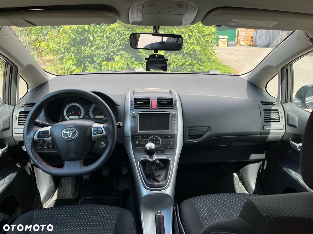 Toyota Auris 1.4 D-4D Luna EU5 - 2