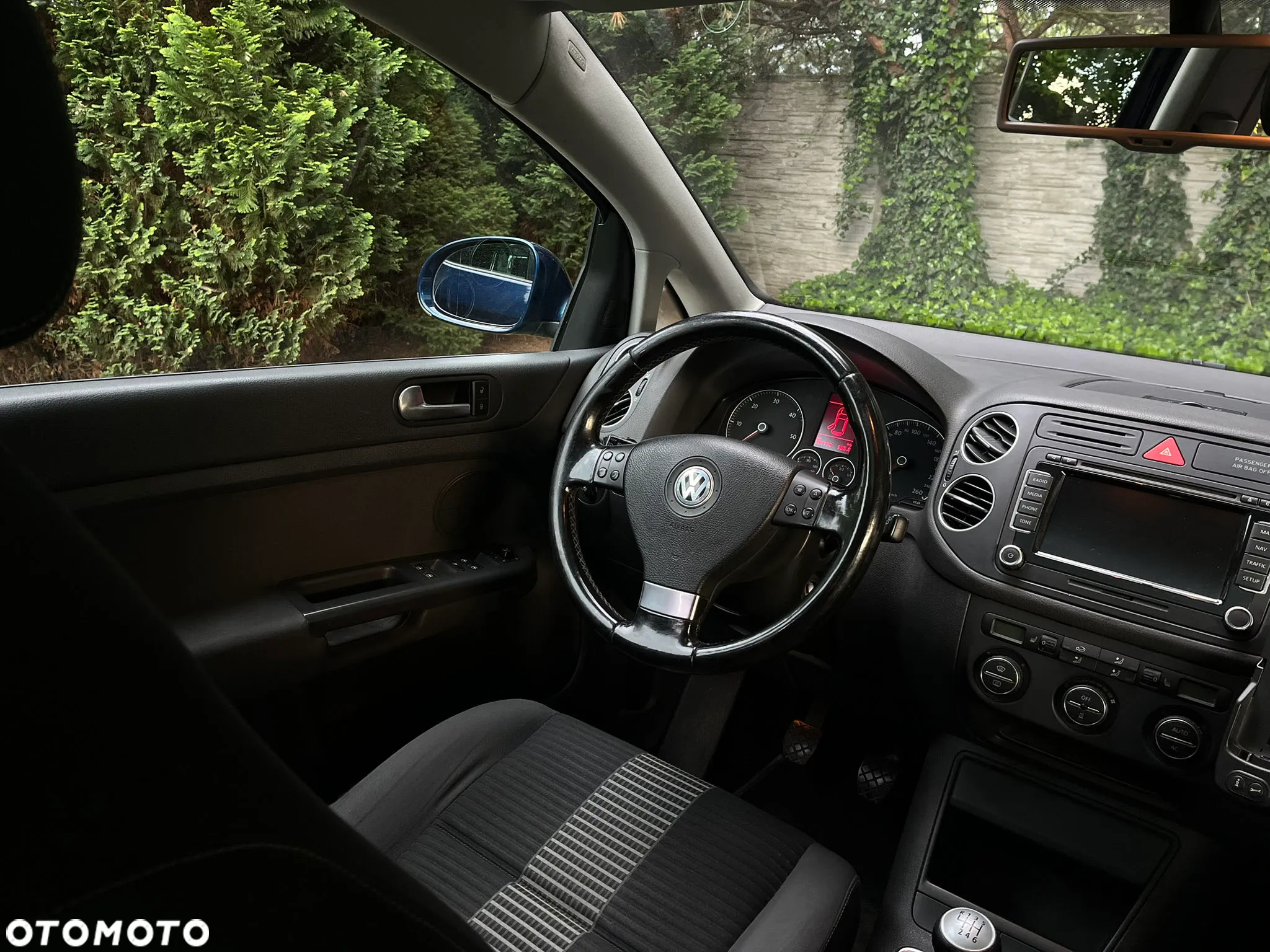 Volkswagen Golf Plus 2.0 TDI DPF United - 18