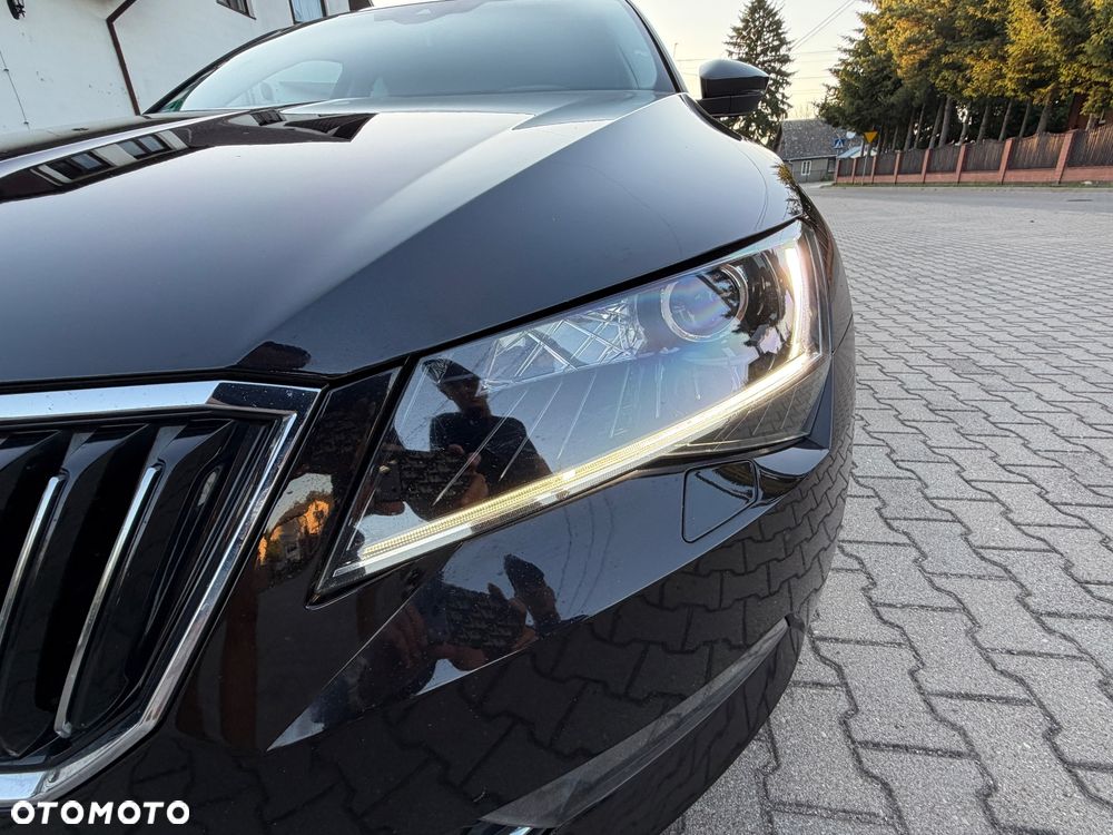 Skoda Superb 2.0 TDI DSG Sportline - 19