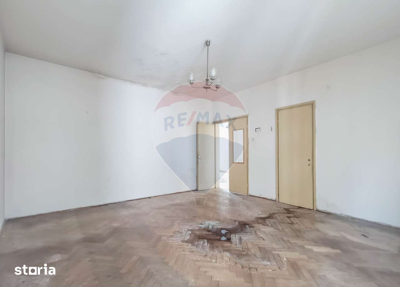 Vanzare Apartament 3 Camere, 2 Balcoane+2 Boxe, Universitate-P. Romana — fotografia 1