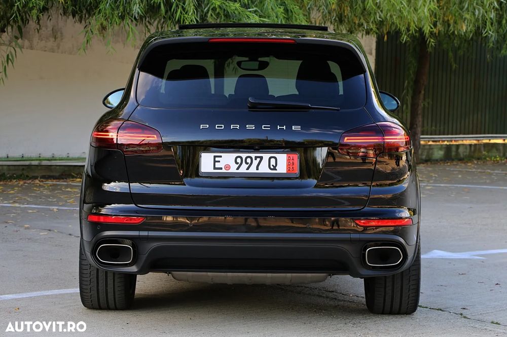 Porsche Cayenne 3.0 L - 11