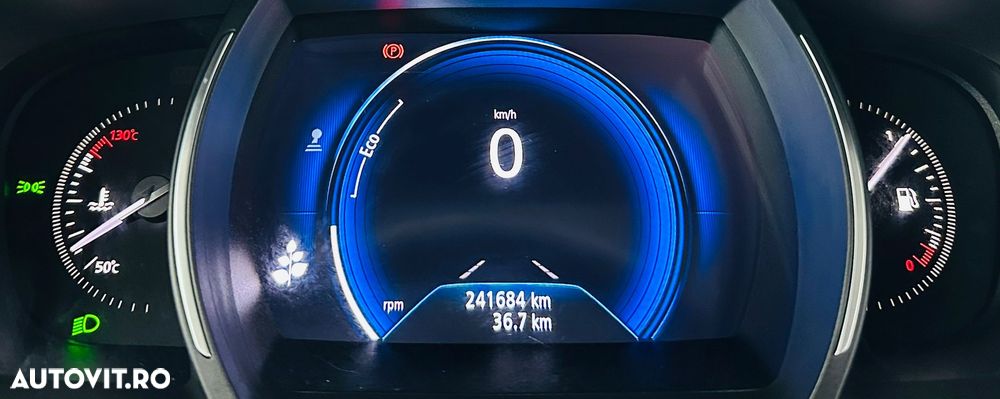 Renault Megane BLUE dCi 115 BUSINESS EDITION - 28