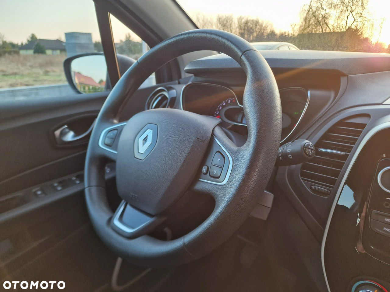 Renault Captur - 8