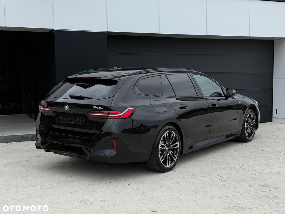 BMW Seria 5 520d - 26