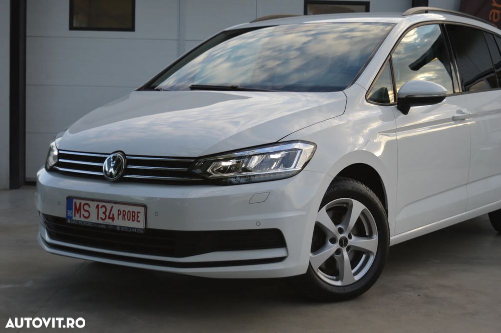 Volkswagen Touran 2.0 TDI SCR Highline - 35