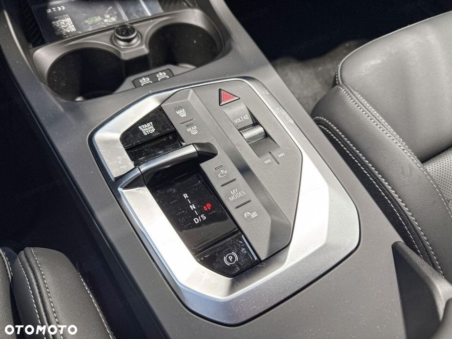 BMW Seria 1 120 mHEV - 15