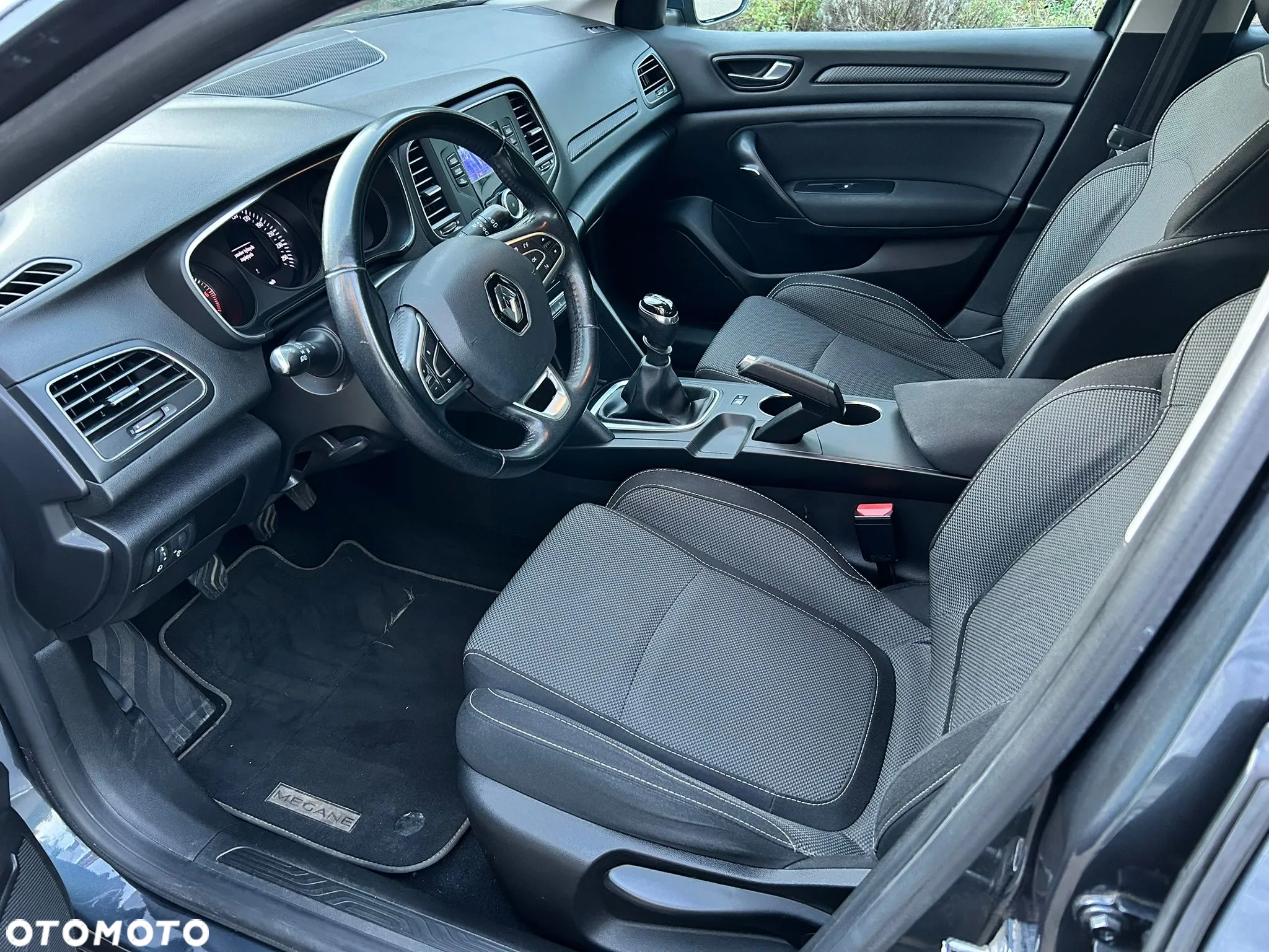 Renault Megane 1.3 TCe FAP Business - 27