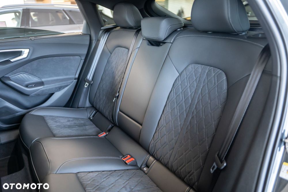 Audi A5 Limousine - 16