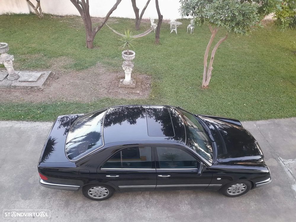 Mercedes-Benz E 200