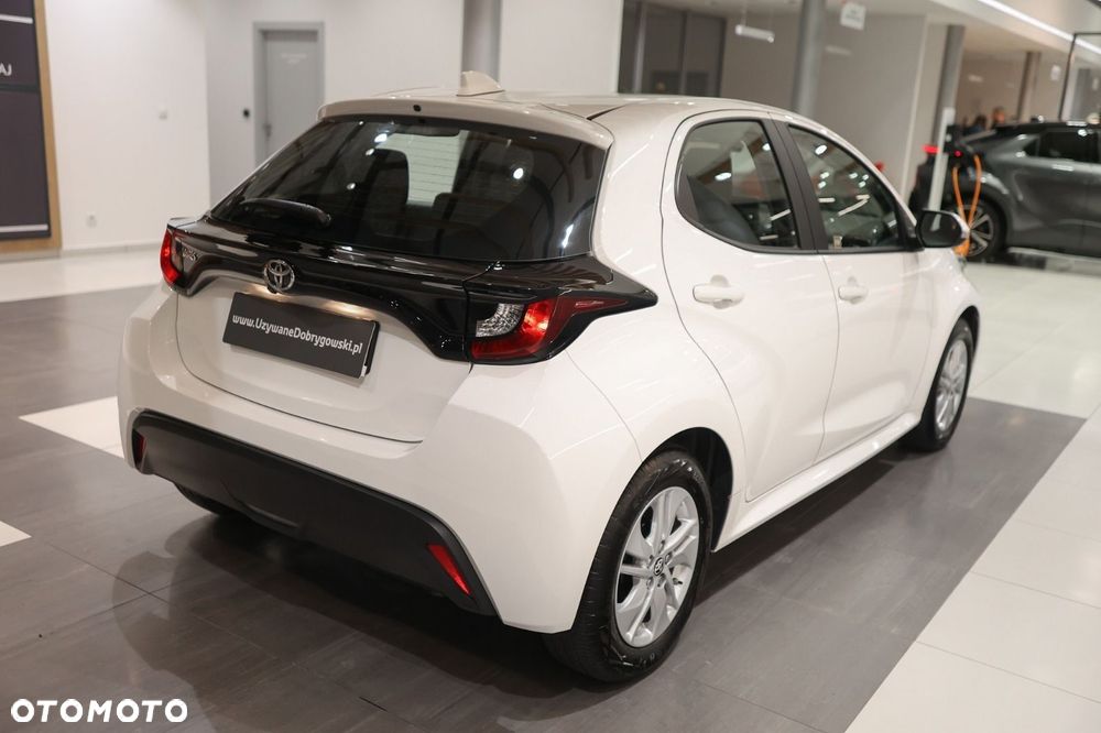 Toyota Yaris - 24