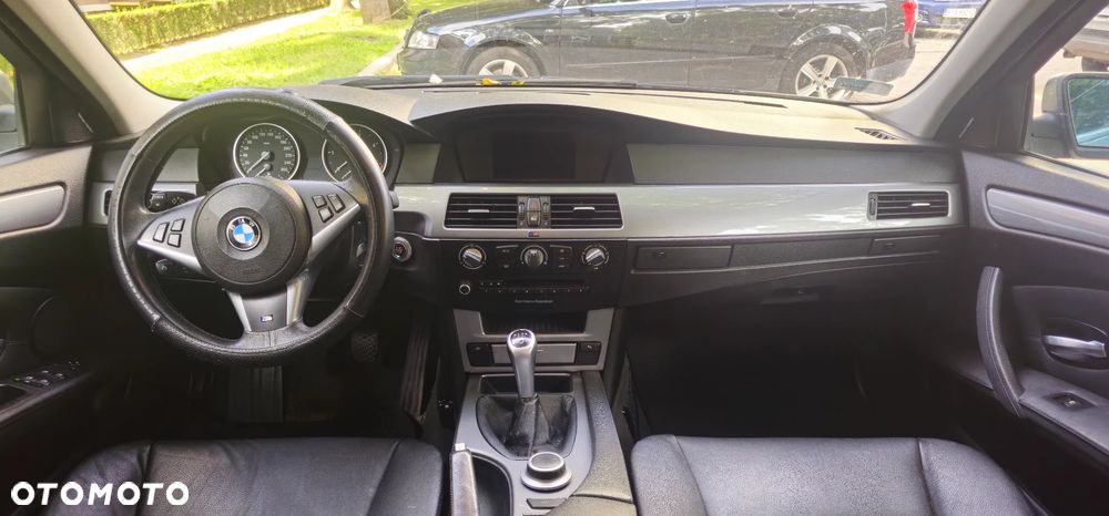 BMW Seria 5 520d - 12