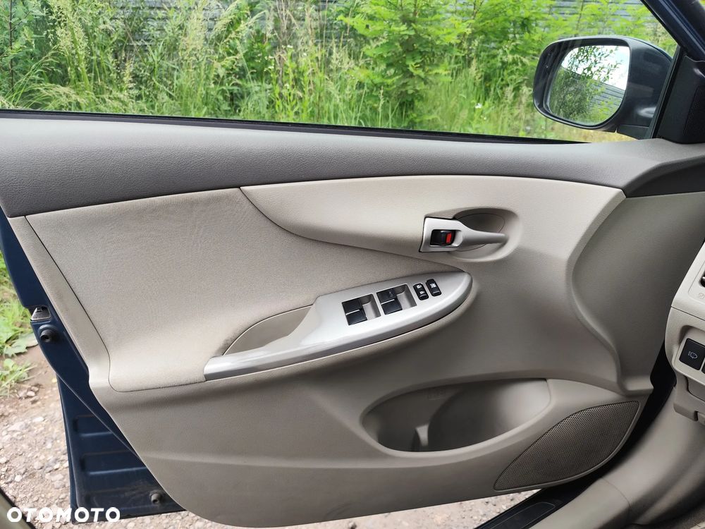 Toyota Corolla 1.6 VVT-i Premium Start - 15