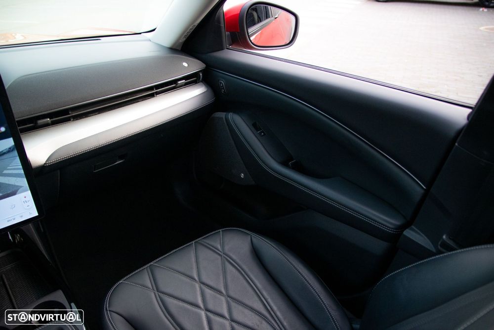 Ford Mustang Mach-E 75.7 kWh Premium AWD - 54