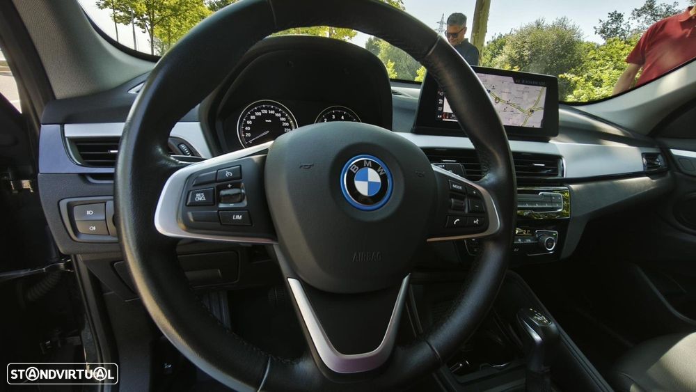BMW X1 25 e xDrive Corporate Edition - 16