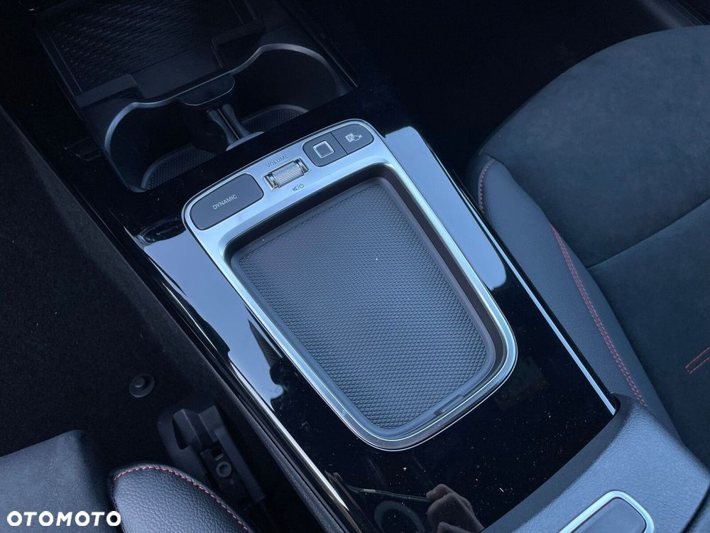 Mercedes-Benz CLA - 34