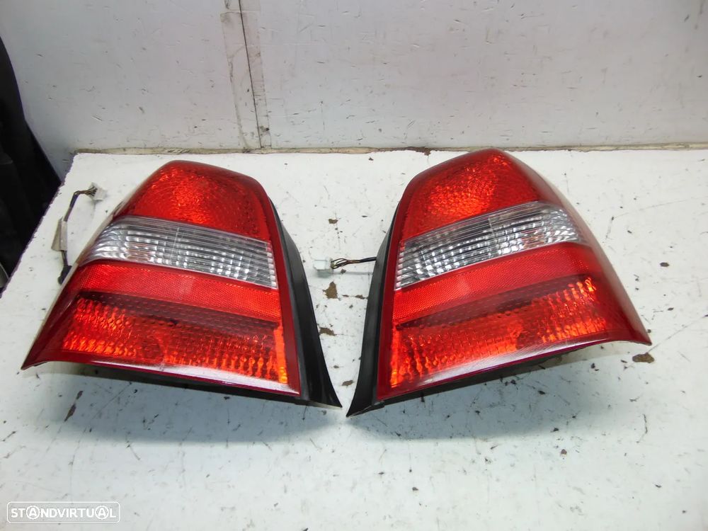 Nissan Primera farolins - 4